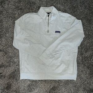 Patagonia women’s 1/4 zip pullover
